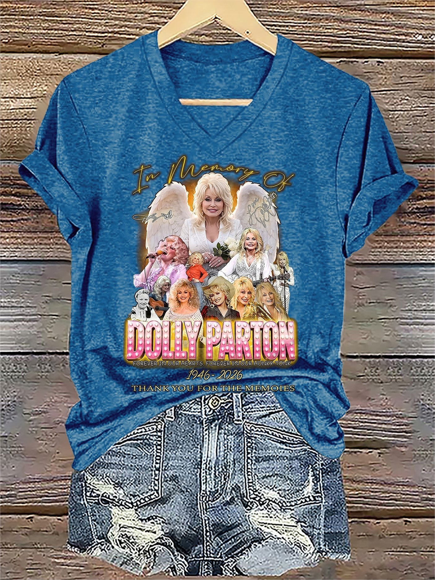 V-Neck Retro Dolly Queen Of Country Print T-Shirt