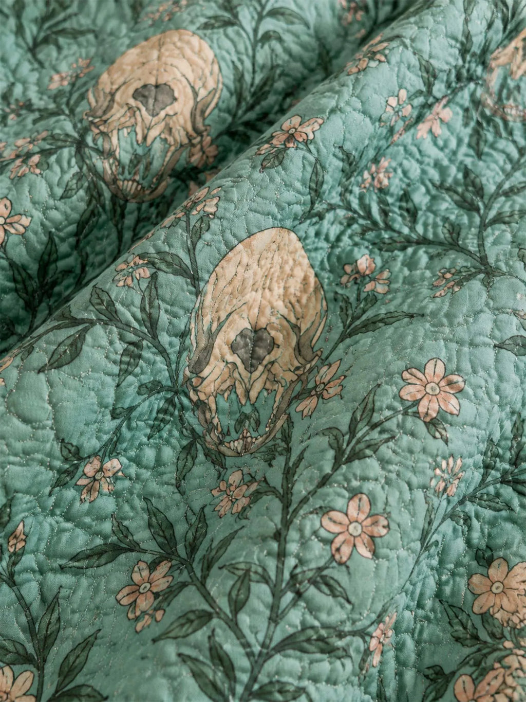 Vintage Skull Botanical Quilted 3-Piece Bedding Set