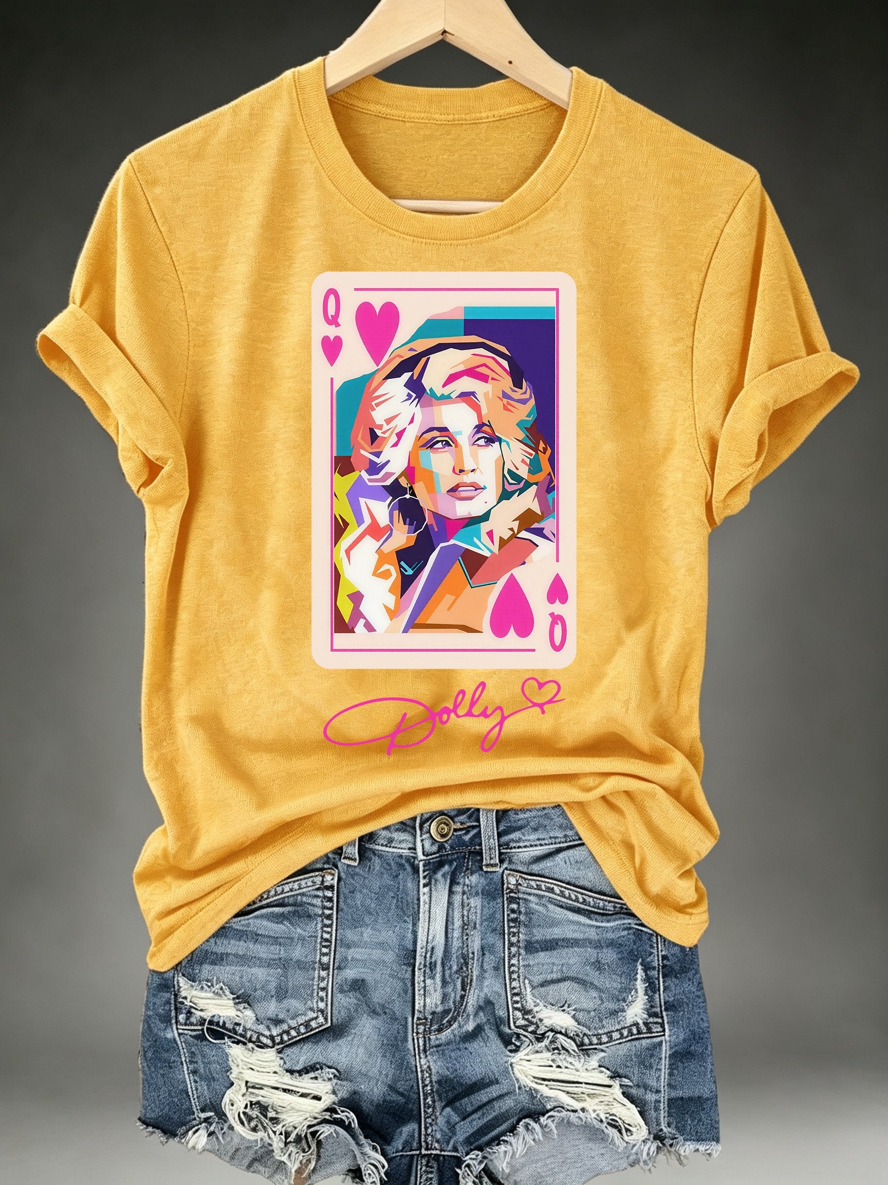 Women's Queen of Hearts Shirt Country Music Graphic Print T-Shirt