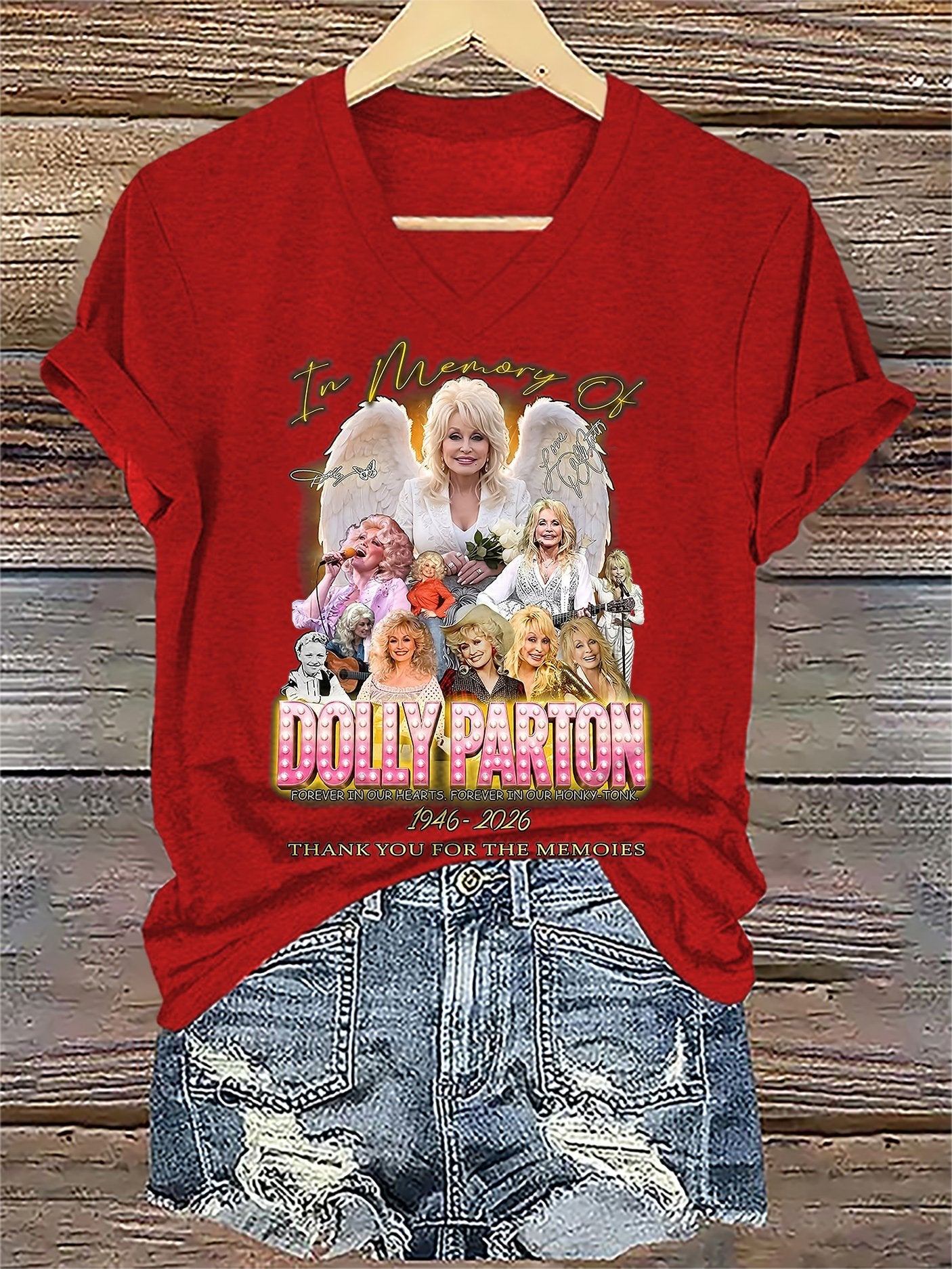 V-Neck Retro Dolly Queen Of Country Print T-Shirt
