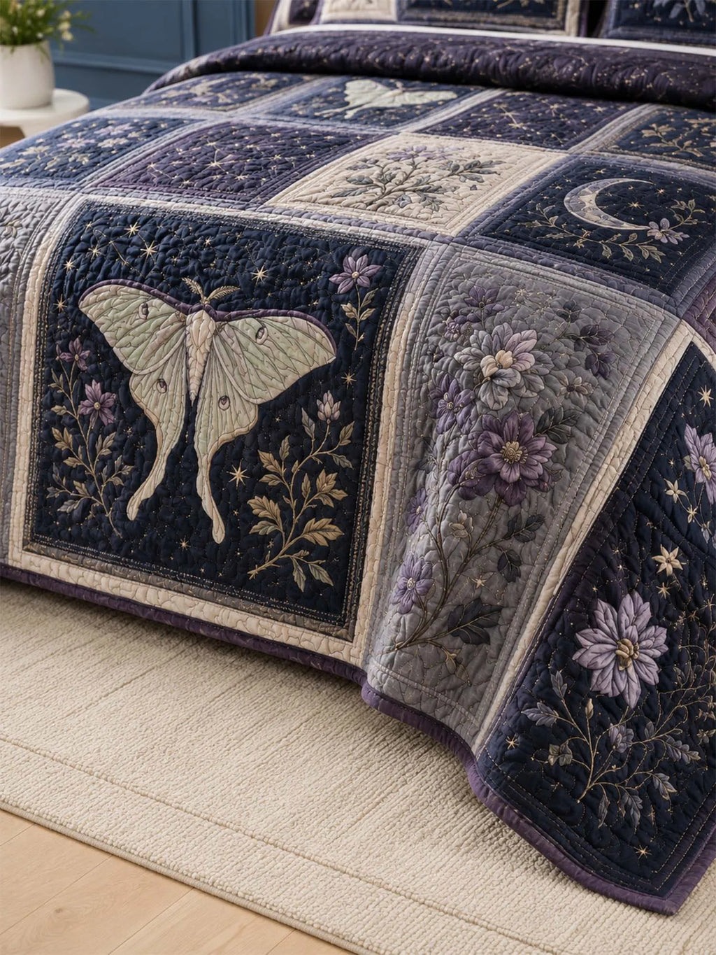 Luna Moth Quilted 3-Piece Bedding Set – Classic Americana Quilted Bedding With Matching Pillow Shams