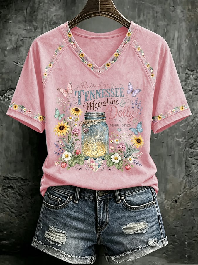V Neck Retro Raised On Tennessee Moonshine & Dolly Print T-Shirt