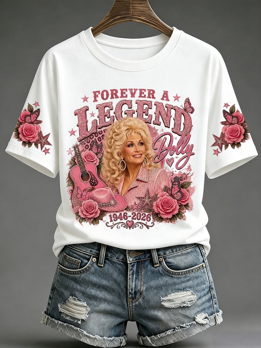 Retro Forever A Legend Dolly 1946-2026 Print T-Shirt