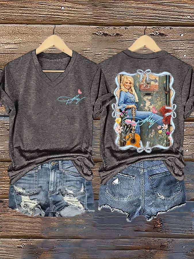 V-Neck Retro Dolly Queen Of Country Print T-Shirt
