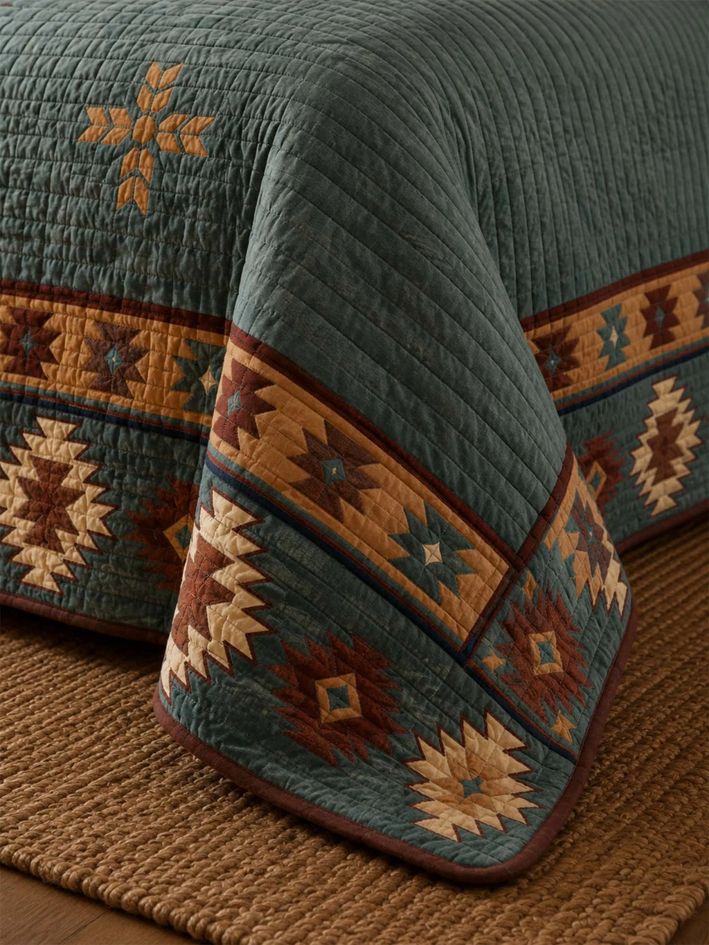 Desert Aztec Star Quilted 3-Piece Bedding Set – Rustic Southwestern Quilted Bedding with Matching Pillow Shams